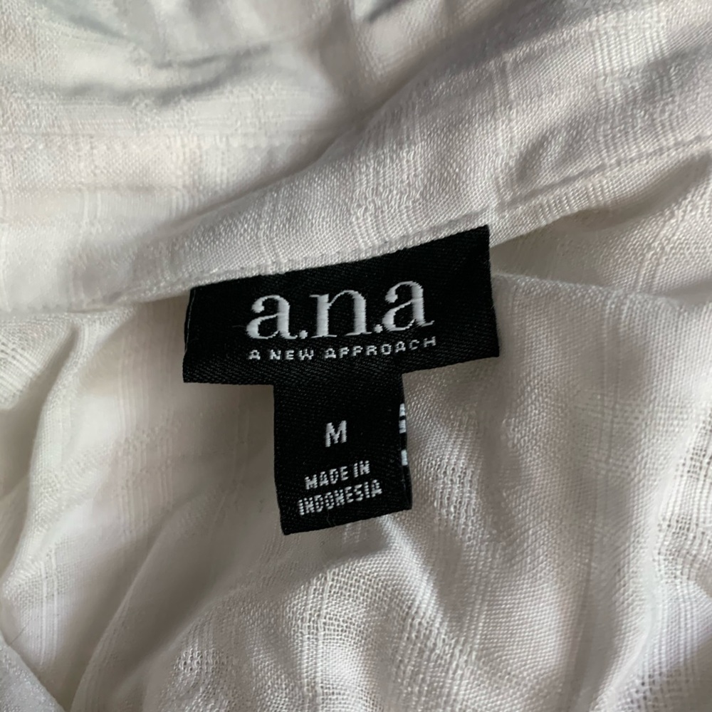 White button up - Picture 3 of 3